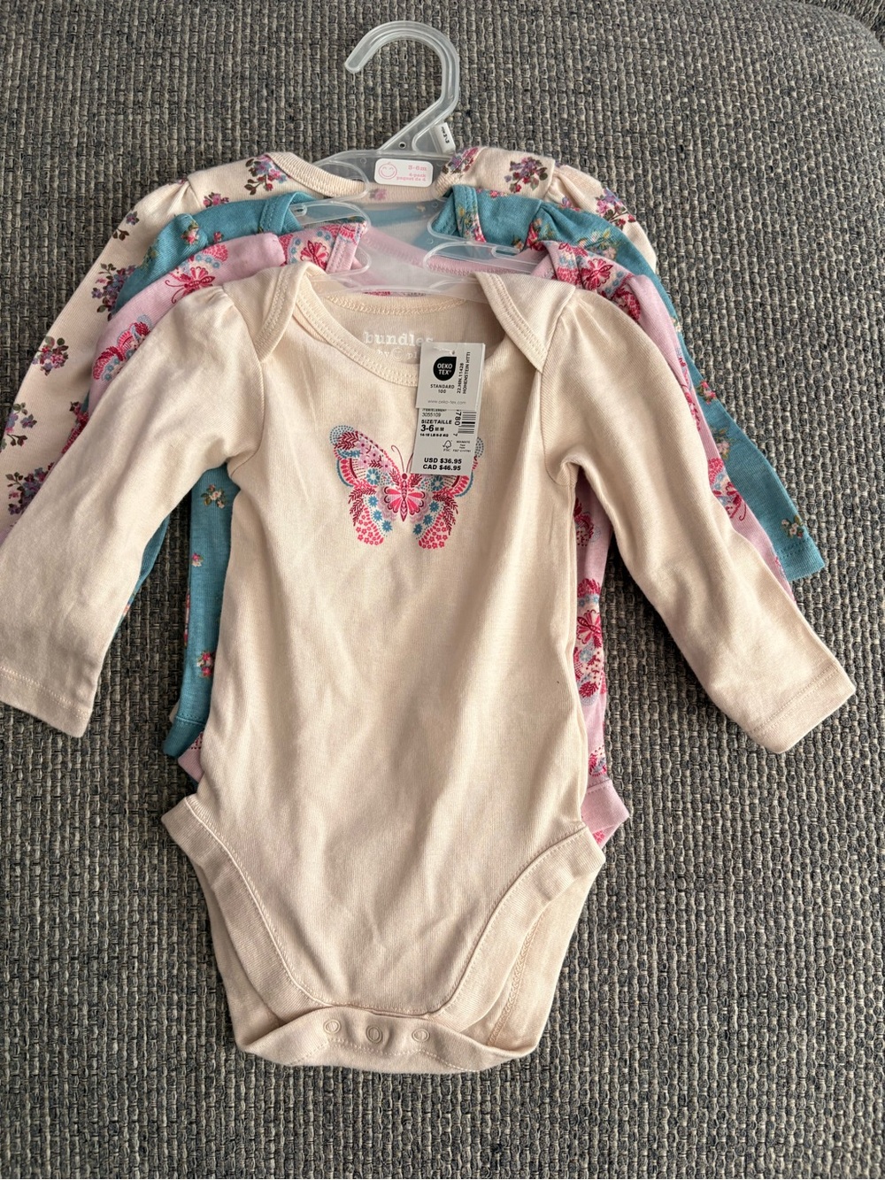 Babygirl onesie 4-pack - Brand New